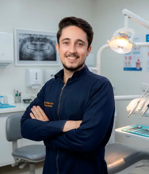 Dr. Athos Lima